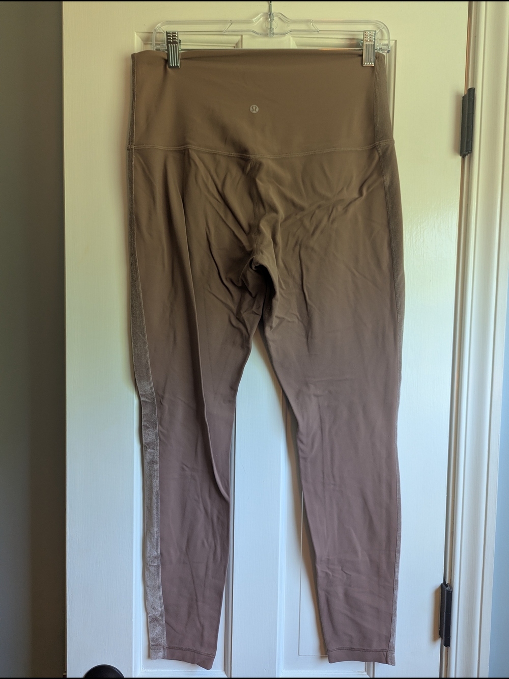 Lululemon High-Rise Seamless Leggings in Mauve